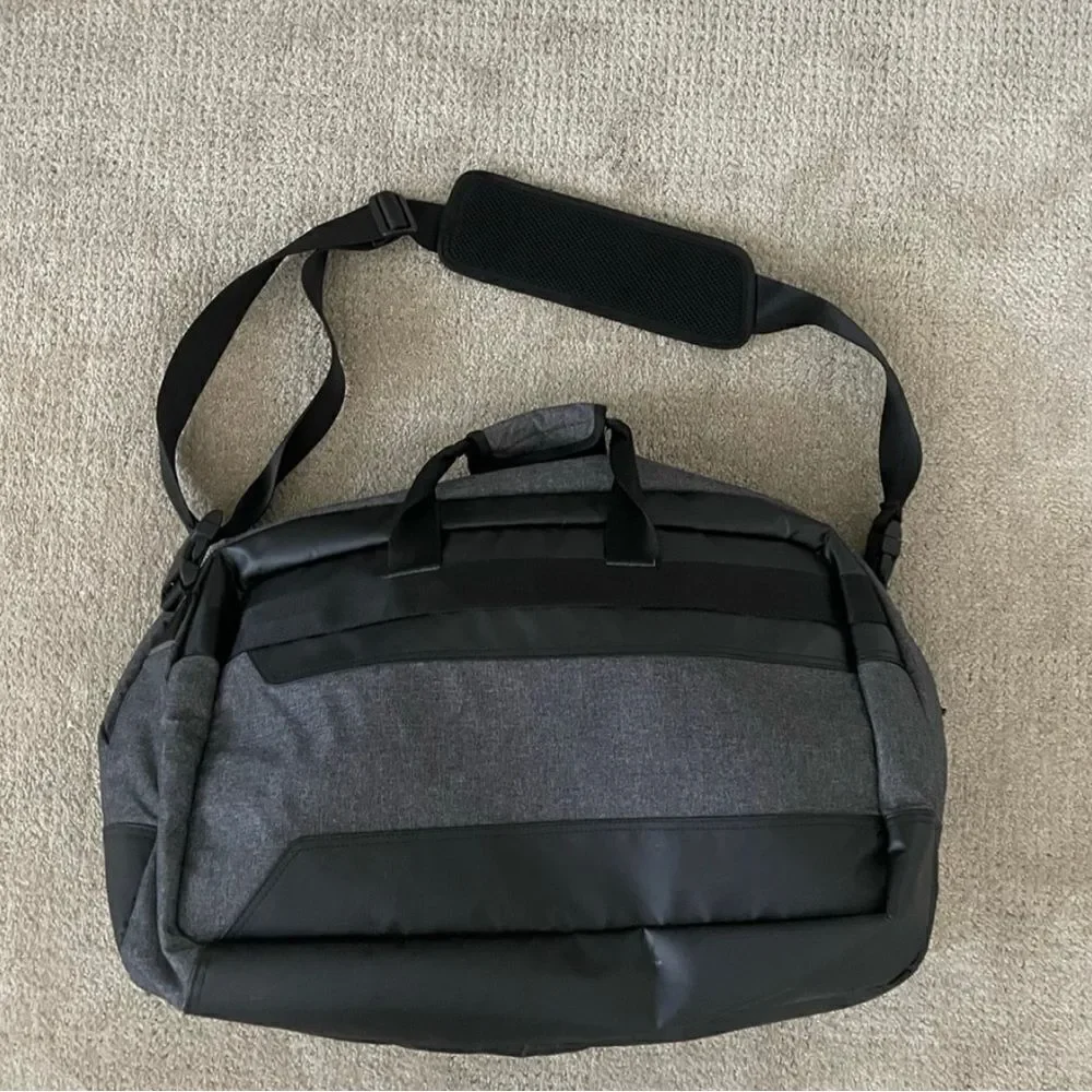 Oakley Weekender Duffel Bag